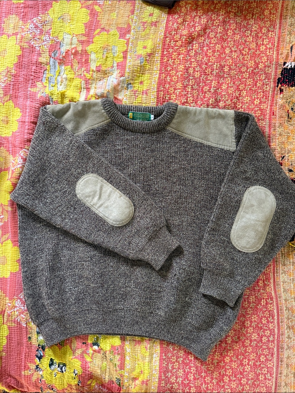 Vintage Pitlochry Knitwear Wool Sweater with Suede Patches - Size XL
